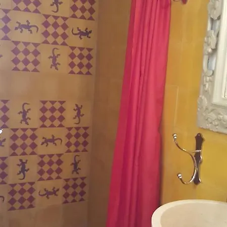 Primavera Apartmán Galeria (Corsica)